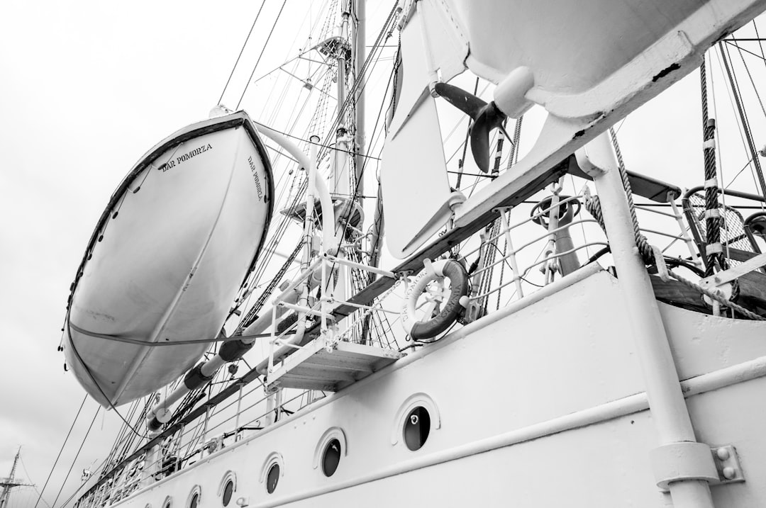 Seasonal Yacht Tours